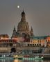 Dresdner Frauenkirche mit Mond Bettina Kuss